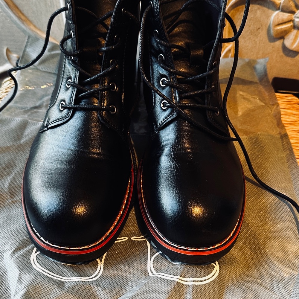 Black Leather Men's Boots